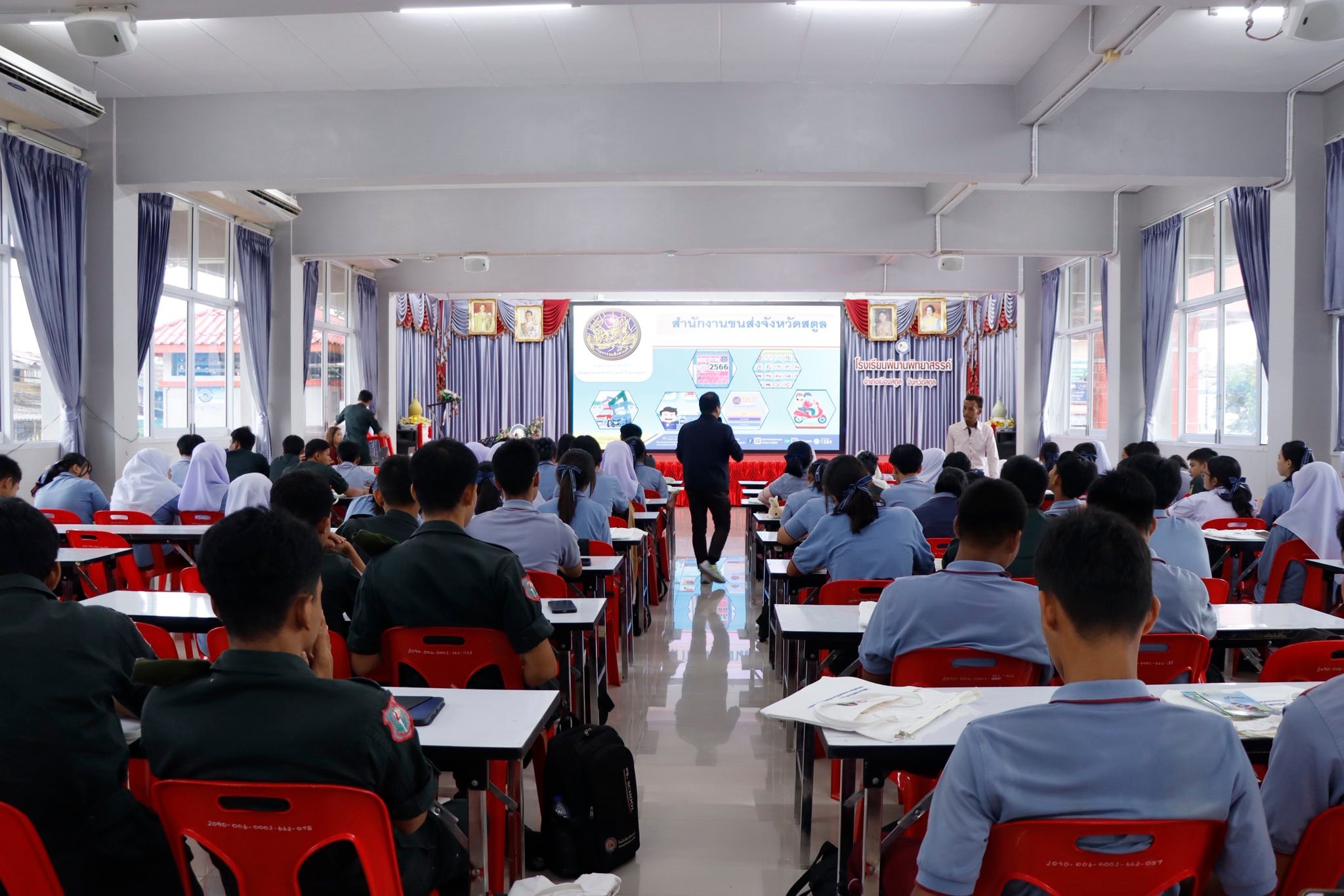 อบจ.สตูล จัดโครงการเยาวชนรุ่นใหม่ใส่ใจกฏจราจร พร้อมเผชิญเหตุ รุ่นที่ 2